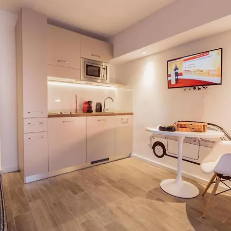 아파트 Lily Apartment With Kitchen In Frankfurt Am Main *